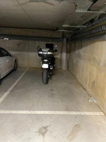 Parking en sous-sol MONTLHERY centre ville