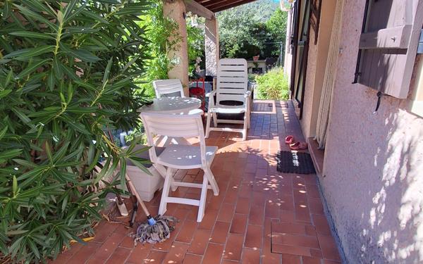 Maison à vendre    4 pièces •  Estoublon