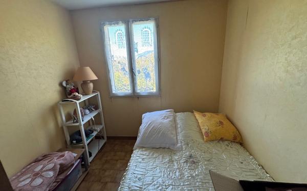 Maison à vendre    4 pièces •  Estoublon