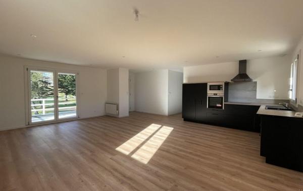 Vente Villa Sect. recherché - 2 niveaux de 90 m2 rénové(e) Orleat