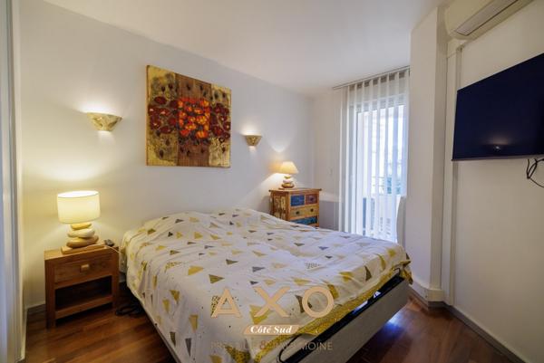 AIX EN PROVENCE - APPARTEMENT - T4 - ASCENSEUR - TERRASSE - PARKING - BOXE - 440 000