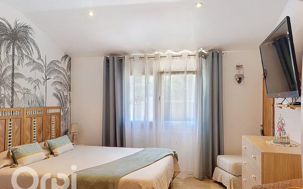 Maison à vendre    5 pièces •  Le Beausset