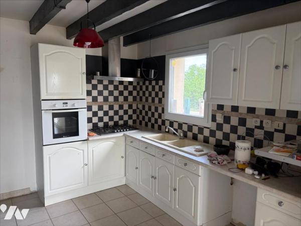 PROPRIETE EQUESTRE ENTRE POITIERS ET CHATELLERAULT