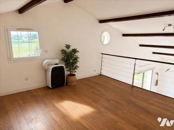 PROPRIETE EQUESTRE ENTRE POITIERS ET CHATELLERAULT