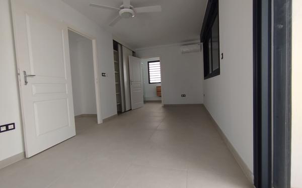 Appartement à louer    4 pièces •  Saint-Paul