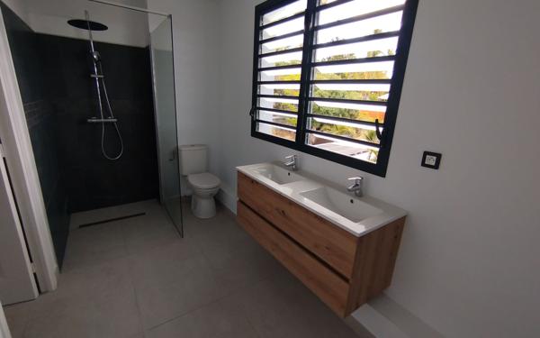 Appartement à louer    4 pièces •  Saint-Paul