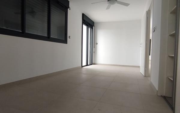 Appartement à louer    4 pièces •  Saint-Paul