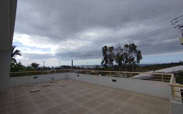 Appartement à louer    4 pièces •  Saint-Paul