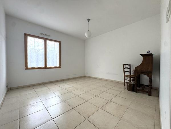 Maison familiale à Saint-Jean-De-Linières _192.4 m2 _