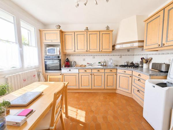 Maison de 92 m² habitable sur un jardin clos de plus de 600 m²