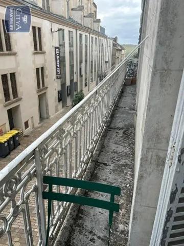 Appartement à louer 4 pièces 105.05m² Poitiers (86000)