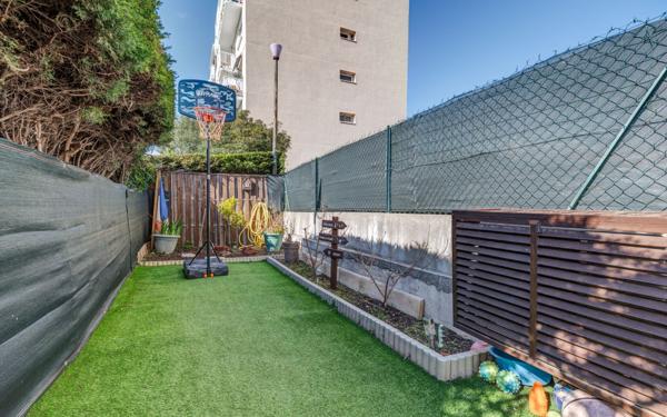 Appartement à vendre    3 pièces • 71 m2 Nice
