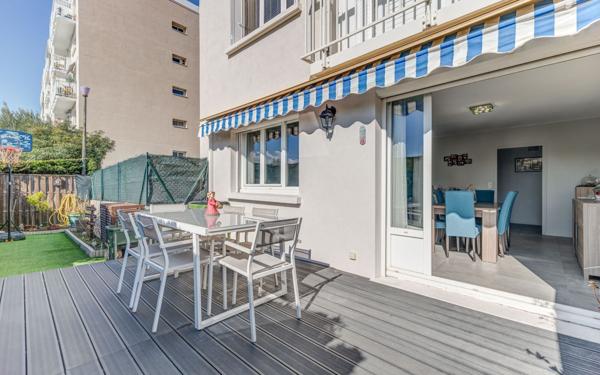 Appartement à vendre    3 pièces • 71 m2 Nice