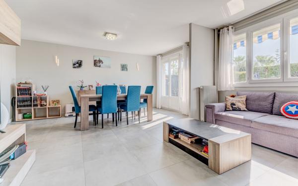 Appartement à vendre    3 pièces • 71 m2 Nice