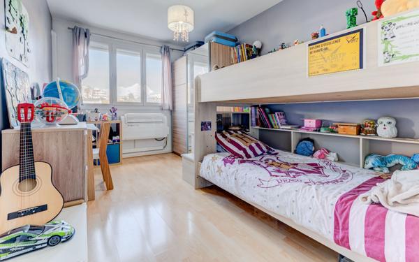 Appartement à vendre    3 pièces • 71 m2 Nice