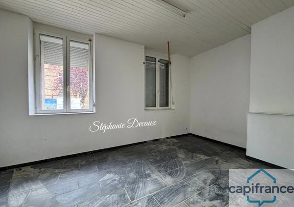 A VENDRE : Immeuble – 5 appartements –  à Fourmies (59)