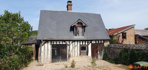 Maison de village 125m², 2/3 chambres, jardin et dépendance