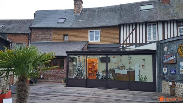 Maison de village 125m², 2/3 chambres, jardin et dépendance