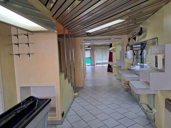 Immeuble 5 pièces à vendre Châtellerault - 86100 / Réf: 12017