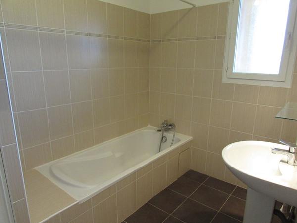 Location : appartement T2 (42 m²) à BORGO