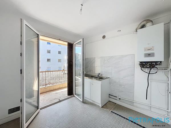 MONTPELLIER : Quartier LES AUBES, Appartement T3, Terrasses, Cave
