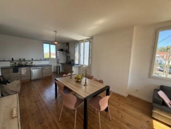 Appartement à vendre 4 pièces DAX (40) dans secteur calme proximité tout commerce.
