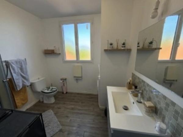 Appartement à vendre 4 pièces DAX (40) dans secteur calme proximité tout commerce.