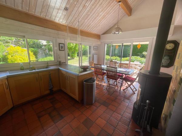 Maison traditionnelle aux prestations élevées et soignées