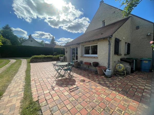 Maison traditionnelle aux prestations élevées et soignées