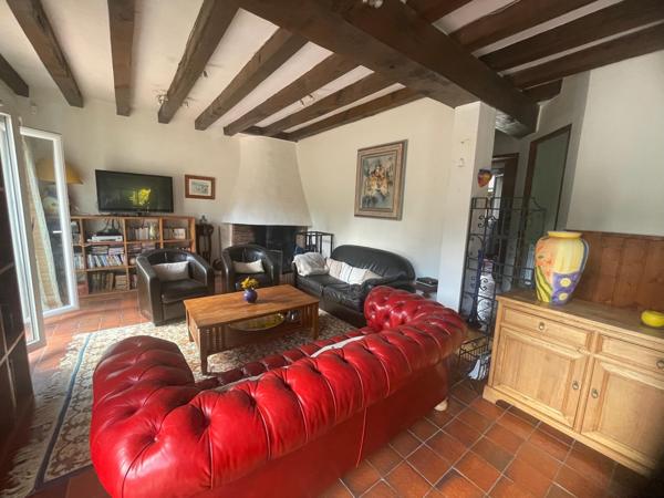 Maison traditionnelle aux prestations élevées et soignées