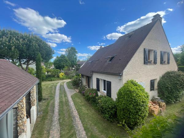 Maison traditionnelle aux prestations élevées et soignées