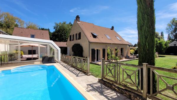 Maison traditionnelle aux prestations élevées et soignées