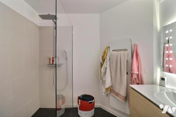 Appartement avec terrasse et jardin - Théatre des Sablons