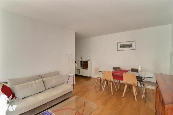 Appartement avec terrasse et jardin - Théatre des Sablons