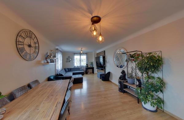 ENSEMBLE IMMOBILIER ? LABATUT (40300)