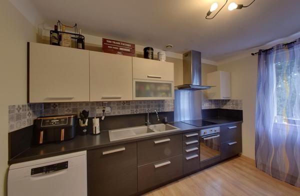 ENSEMBLE IMMOBILIER ? LABATUT (40300)