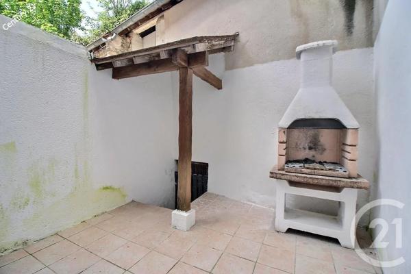 Maison à vendre  3 pièces - 79 m 2   CHATEAU THIERRY  - 02