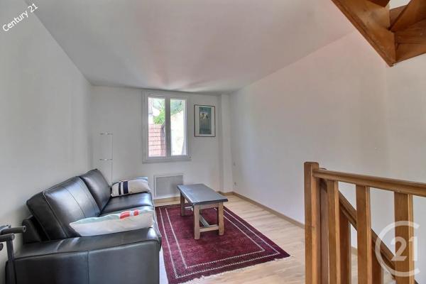 Maison à vendre  3 pièces - 79 m 2   CHATEAU THIERRY  - 02