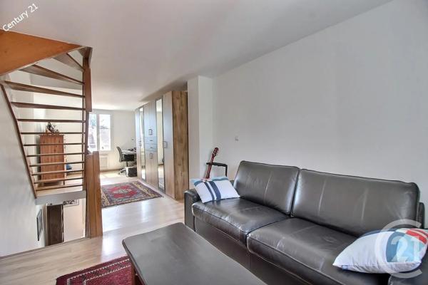Maison à vendre  3 pièces - 79 m 2   CHATEAU THIERRY  - 02