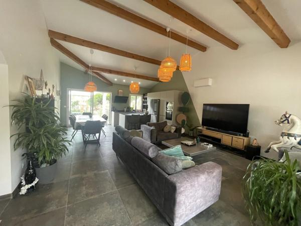 Vente Villa 8 pièces 184 m2 à Cavalaire-sur-Mer