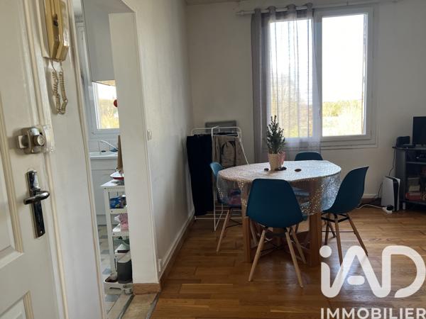 Immeuble à vendre 110 m² Saint-Cyr-sur-Loire
