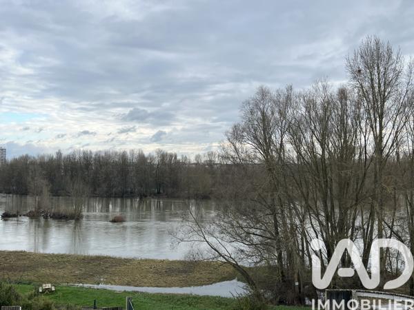 Immeuble à vendre 110 m² Saint-Cyr-sur-Loire