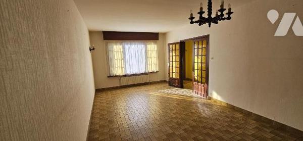 SAINT POL SUR MER
QUARTIER MAIRIE
MAISON ARCHITECTE
RDC  : Entrée carrelée(10,60 m²), WC,
s...