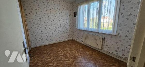 SAINT POL SUR MER
QUARTIER MAIRIE
MAISON ARCHITECTE
RDC  : Entrée carrelée(10,60 m²), WC,
s...