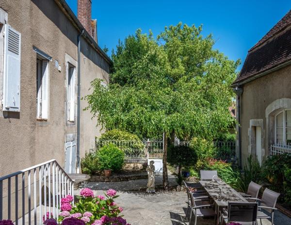 Vente Maison de luxe Auxerre 6 Pièces 400 m²