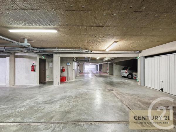Parking à vendre  12,50 m2 ISTRES - 13