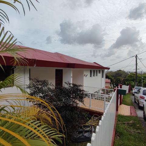 MAGNIFIQUE ENSEMBLE IMMOBILIER DE 330 M2