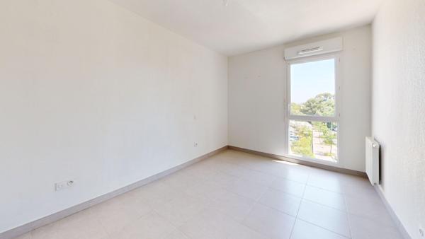 À VENDRE - Appartement T3 avec grande terrasse - Résidence récente - secteur croix d'argent