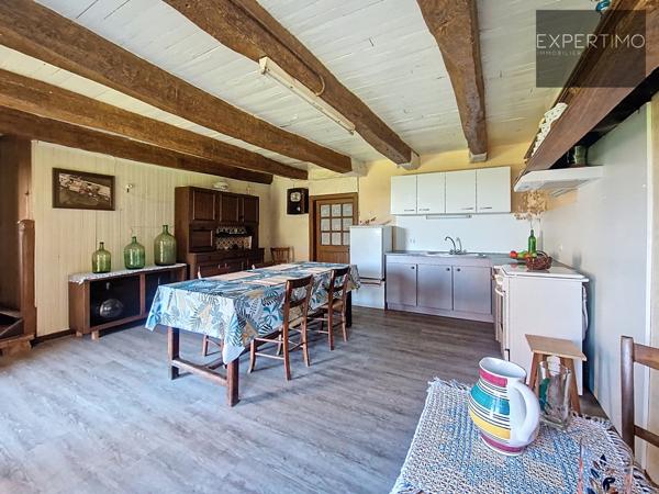 Réquista (12170) Splendide Ferme avec ses dépendances, 7P 3CH et 2600 m² de terrain