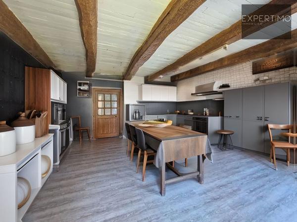 Réquista (12170) Splendide Ferme avec ses dépendances, 7P 3CH et 2600 m² de terrain